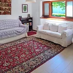 In The Woods House For 8 Persons And Large Garden Nebbiuno