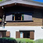 In The Woods House For 8 Persons And Large Garden *