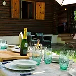 Chalé In The Woods House For 8 Persons And Large Garden Nebbiuno