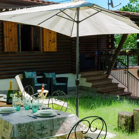 Chalé In The Woods House For 8 Persons And Large Garden Nebbiuno