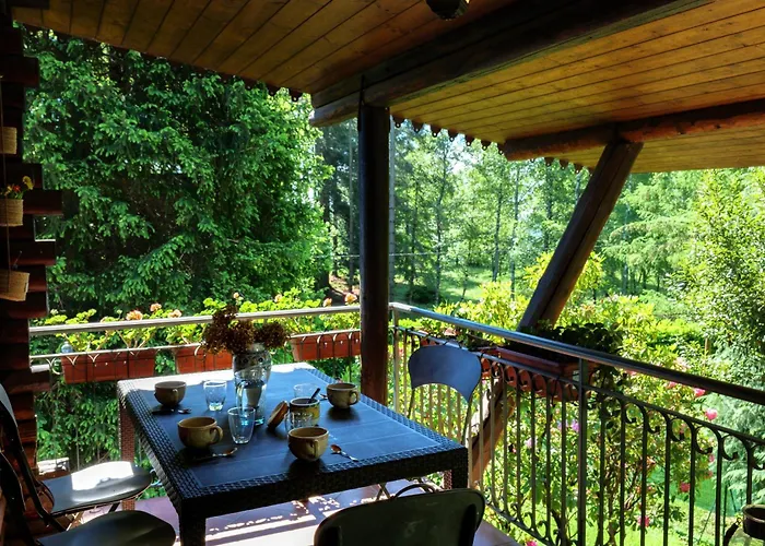シャレー In The Woods House For 8 Persons And Large Garden *