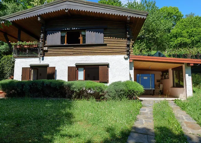 シャレー In The Woods House For 8 Persons And Large Garden Nebbiuno