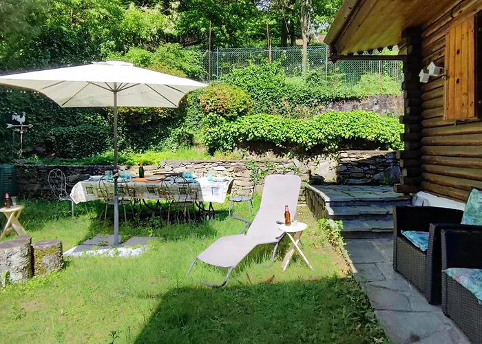 In The Woods House For 8 Persons And Large Garden シャレー