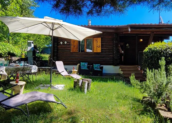 シャレー In The Woods House For 8 Persons And Large Garden *